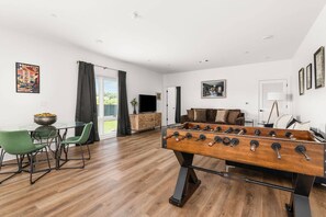Spielezimmer