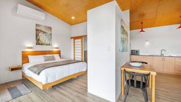 1 chambre, fer et planche Ă repasser, Wi-Fi, draps fournis