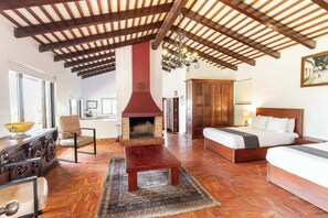 4 habitaciones, tabla de planchar con plancha y wifi gratis 