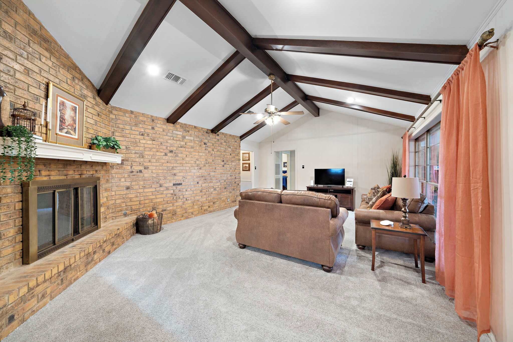 Fernseher, Videospiele, Arbeitsbereiche