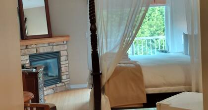 Cozy studio in nice Piedmont with AC, WiFi, parking, kitchenette