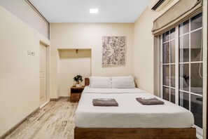 1 bedroom, iron/ironing board, WiFi, bed sheets - Cleo 1BHK Khar W by The Bombay Home Company (Mumbai)