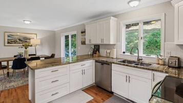 Fridge, microwave, coffee/tea maker, toaster