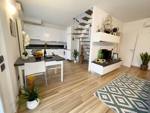 Comfort Apartment, 2 Bedrooms | Interior