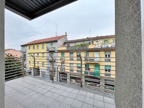 Classic Apartment, 1 Bedroom | Property grounds