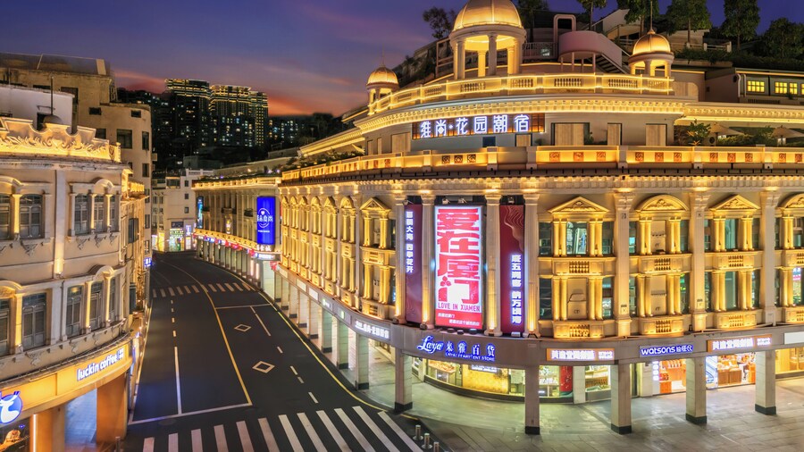 Vishan Garden Trendy Hostel