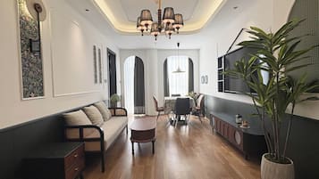 Suite Présidentielle, 2 chambres, terrasse, vue ville
