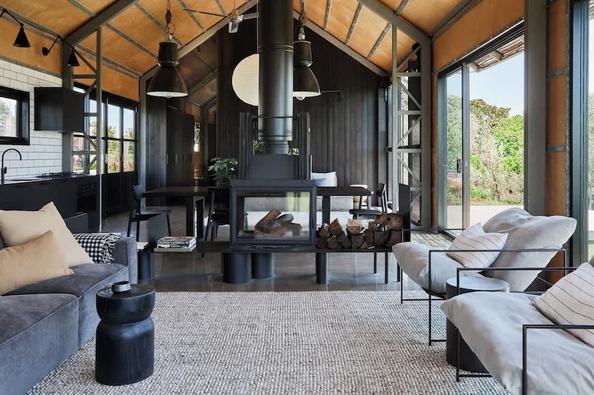 'The Shed' - Gerroa - Gerringong