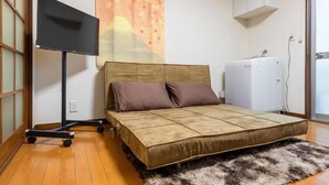 Living area - Ueno Asakusa Family-Friendly Max6 (Tokyo)