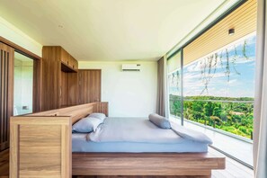 Vil·la Comfort, balcó, vistes al jardí | 6 dormitoris, escriptori i espai de treball apte per a portàtils