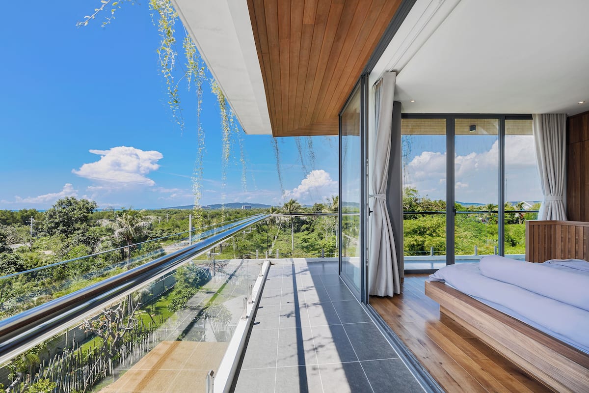 Deluxe Villa, 6 Bedrooms, Balcony, Garden View | 6 bedrooms, desk, laptop workspace, free WiFi