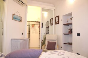 2 Schlafzimmer, Bügeleisen/Bügelbrett, Reisekinderbett