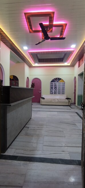 Escritorio y wifi gratis