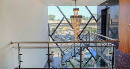 Hotel Paris Chandigarh Zirakpur
