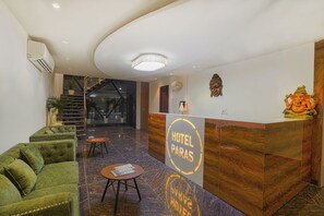 Reception - Hotel Paris Chandigarh Zirakpur (Zirakpur)