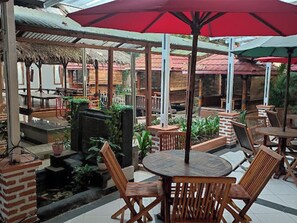 Nhà hàng