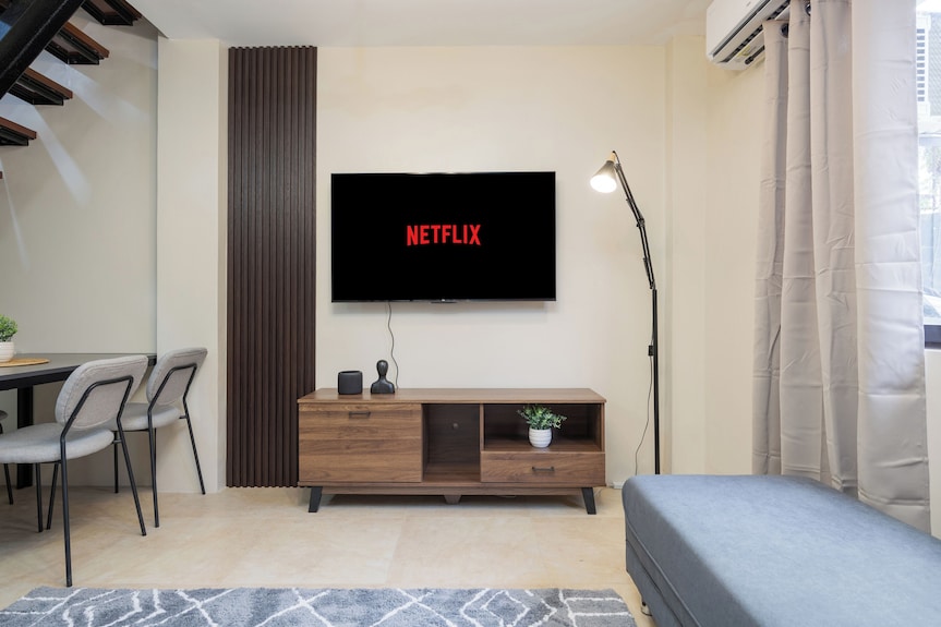 Private 3br Townhome With Wifi, Washer And Free Parking In Central Cebu City - Cebu City