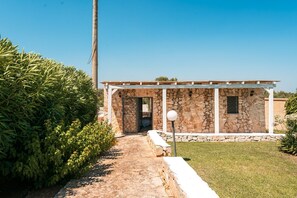 Exterior - Pet-Friendly Holidays in Puglia (Ostuni)