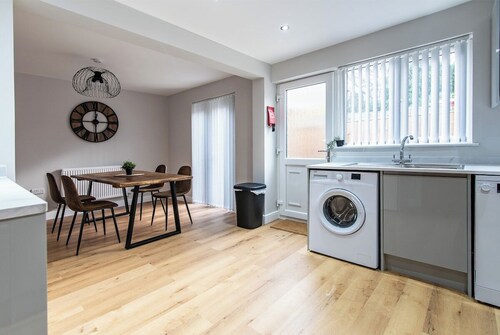 3-Bed House – Ideal for Contractors and Families
