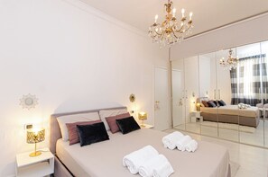 Apartment | 1 bedroom, blackout drapes, iron/ironing board, free WiFi