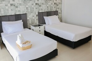 Superior Twin Room | Blackout drapes, free WiFi, bed sheets