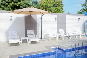 Outdoor pool, sun loungers