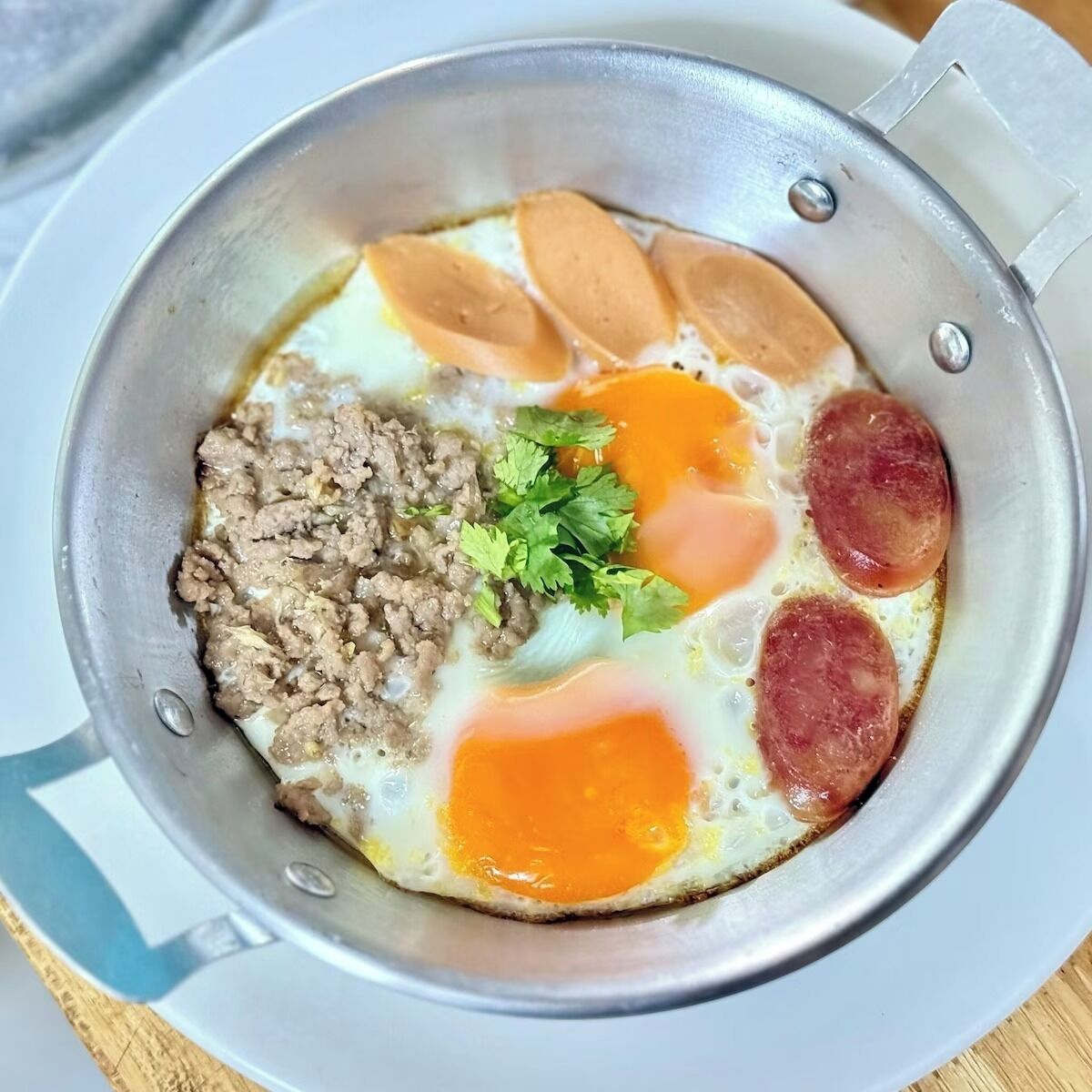 朝食
