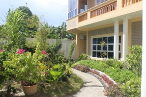 Majoituspaikan sisäänkäynti