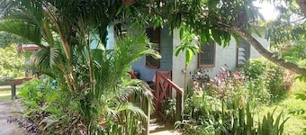 Outback Retreat Hotel Fiji