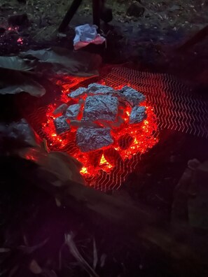 Outdoor dining - Outback Retreat Hotel Fiji (Ba)