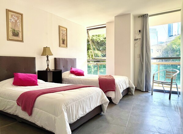 2 bedrooms, desk, iron/ironing board, free WiFi