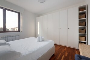 2 chambres, fer et planche à repasser, Wi-Fi, literie fournie