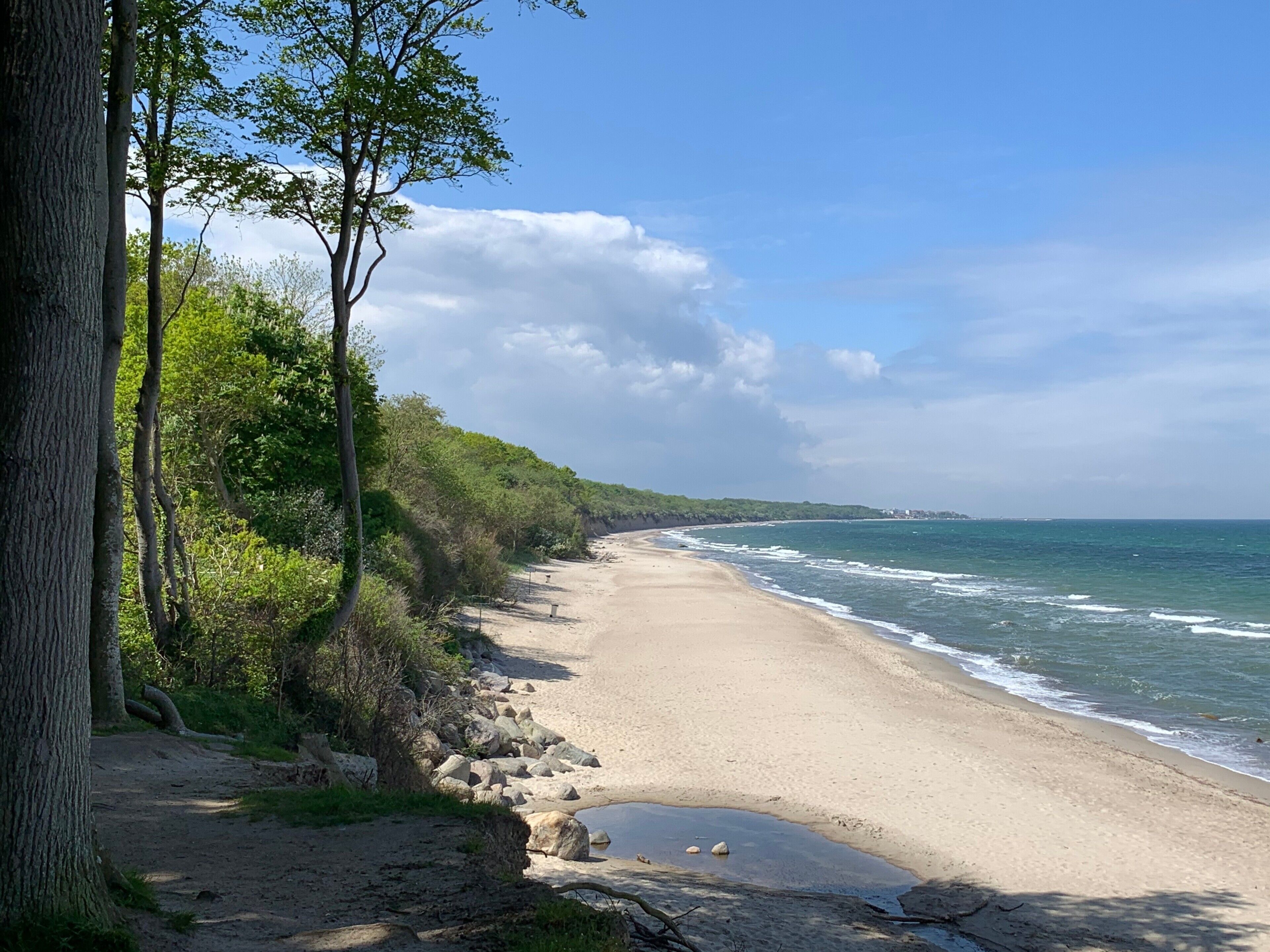 Una spiaggia nelle vicinanze