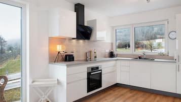 Frigorífic, forn, placa de cuina i rentaplats