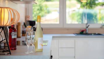 Kühlschrank, Ofen, Herdplatte, Geschirrspüler