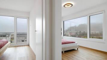 4 bedrooms, free WiFi, bed sheets