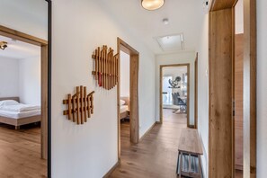 3 bedrooms, free WiFi, bed sheets - Apartment 'Eierschale' with Mountain View, Balcony and Wi-Fi (Schmallenberg)