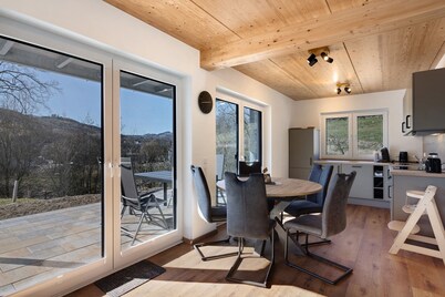 Holiday Apartment 'Bauernhof' with Mountain View, Private Terrace and Wi-Fi