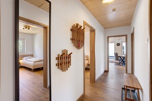 3 bedrooms, free WiFi, bed sheets