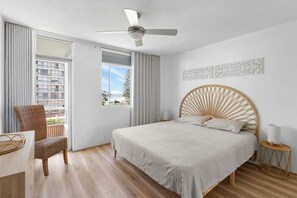 2 bedrooms, iron/ironing board, WiFi