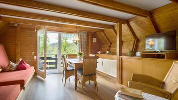 TV, ping pong, stereo