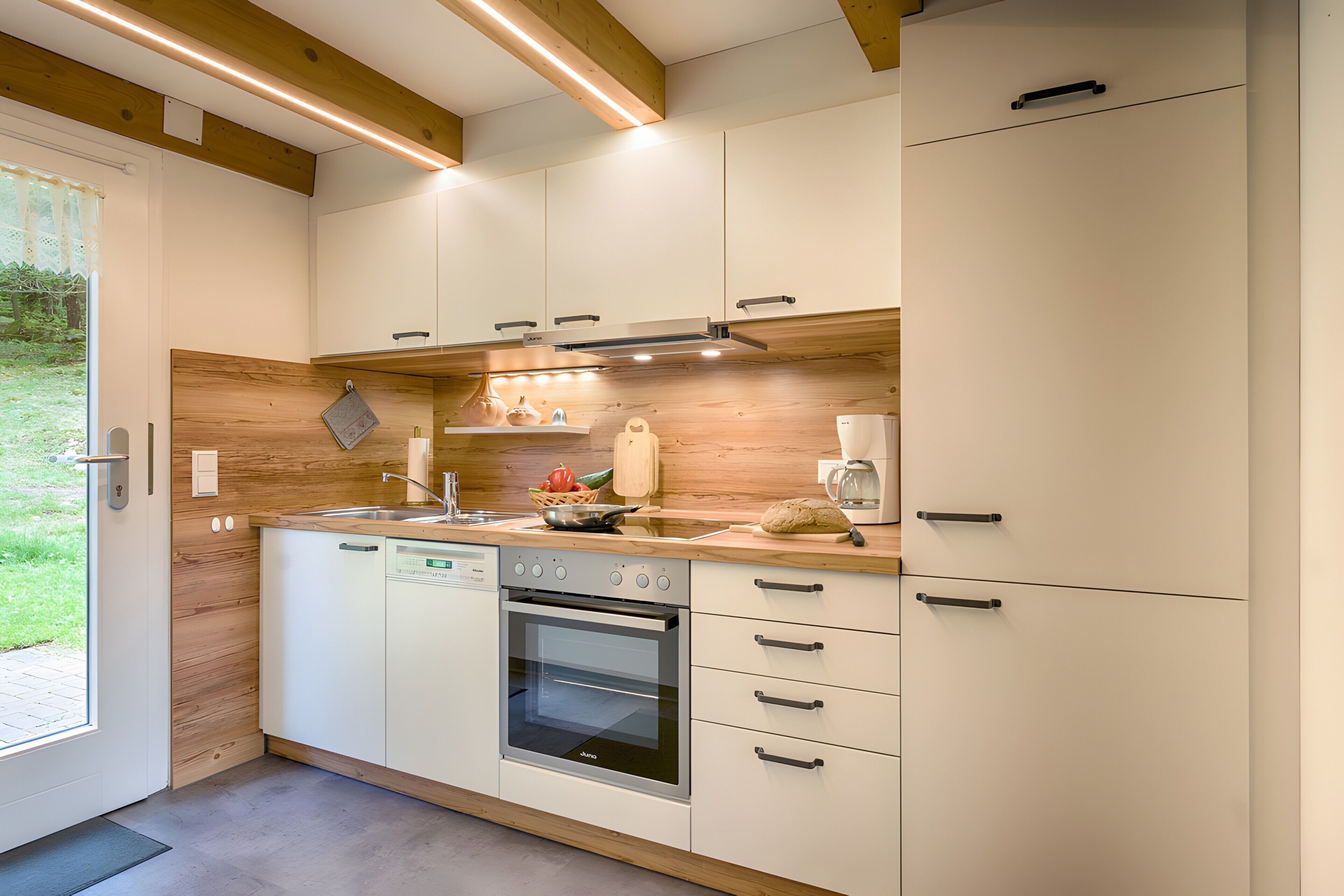 Kühlschrank, Ofen, Herdplatte, Geschirrspüler