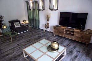 Smart TV - Villa Gianna, family hotel 5 minutes from the village of Anduze 8 people (Anduze)