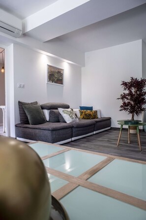 Smart TV - Villa Gianna, family hotel 5 minutes from the village of Anduze 8 people (Anduze)