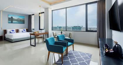 Fox Lite Hotel Cikarang