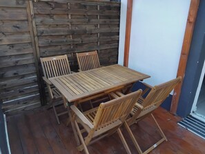Outdoor dining - Cozy bungalow for 4 people in the beautiful Hunsrück (Morbach)