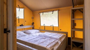 Uklassifisert bilde, 3 av 19, knapp