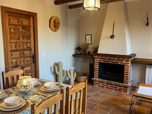 Dining - Superior Apartment (Alarilla)