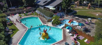 Cozy 5-Person Glamping Tent in Ardennes