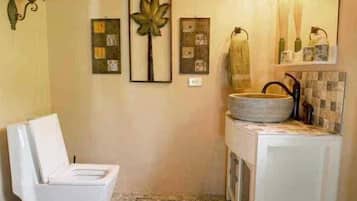 Toallas, jabón, papel higiénico